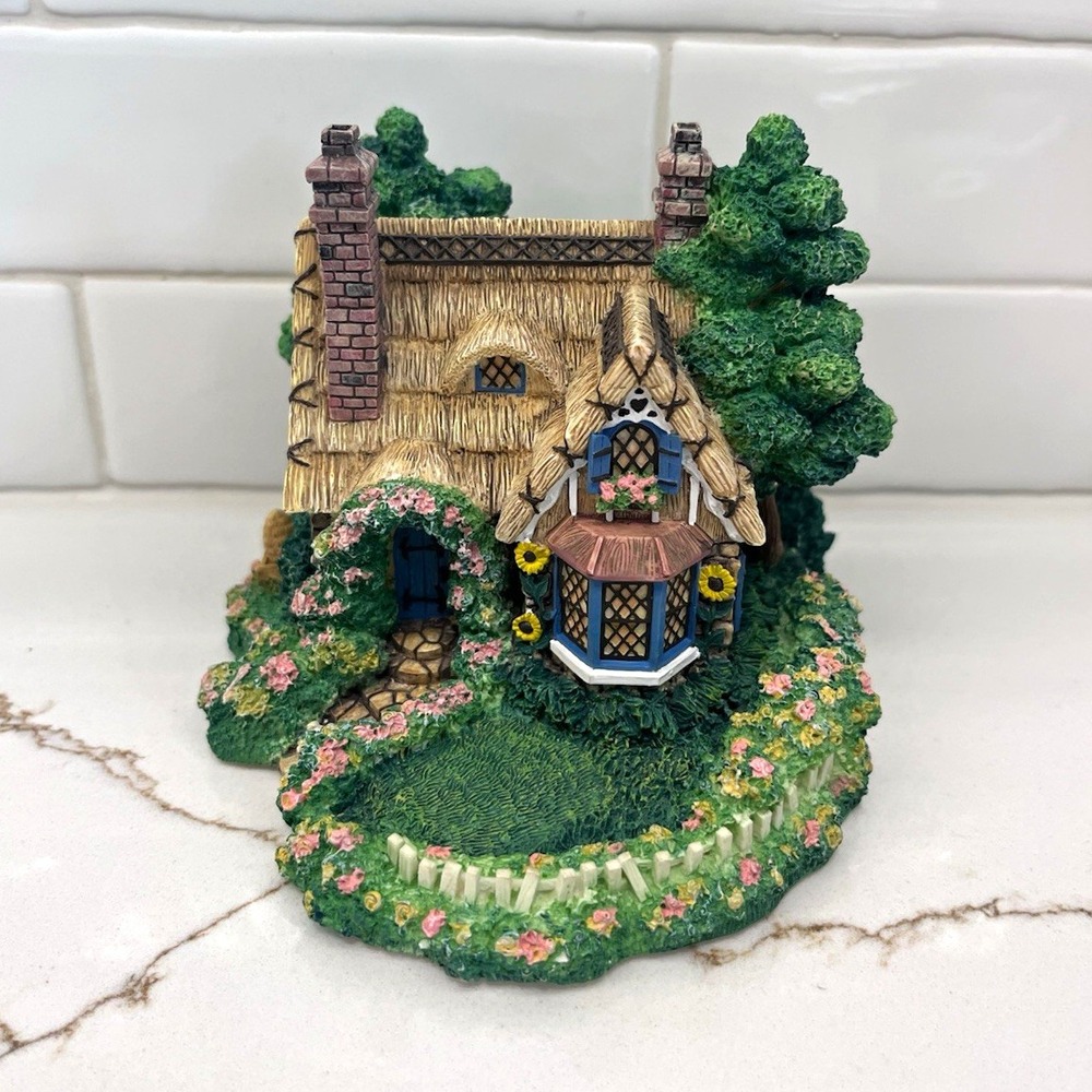 Cherished Teddies Village Sculpture A Picnic for Two Cottage House 1995 NWOT VTG